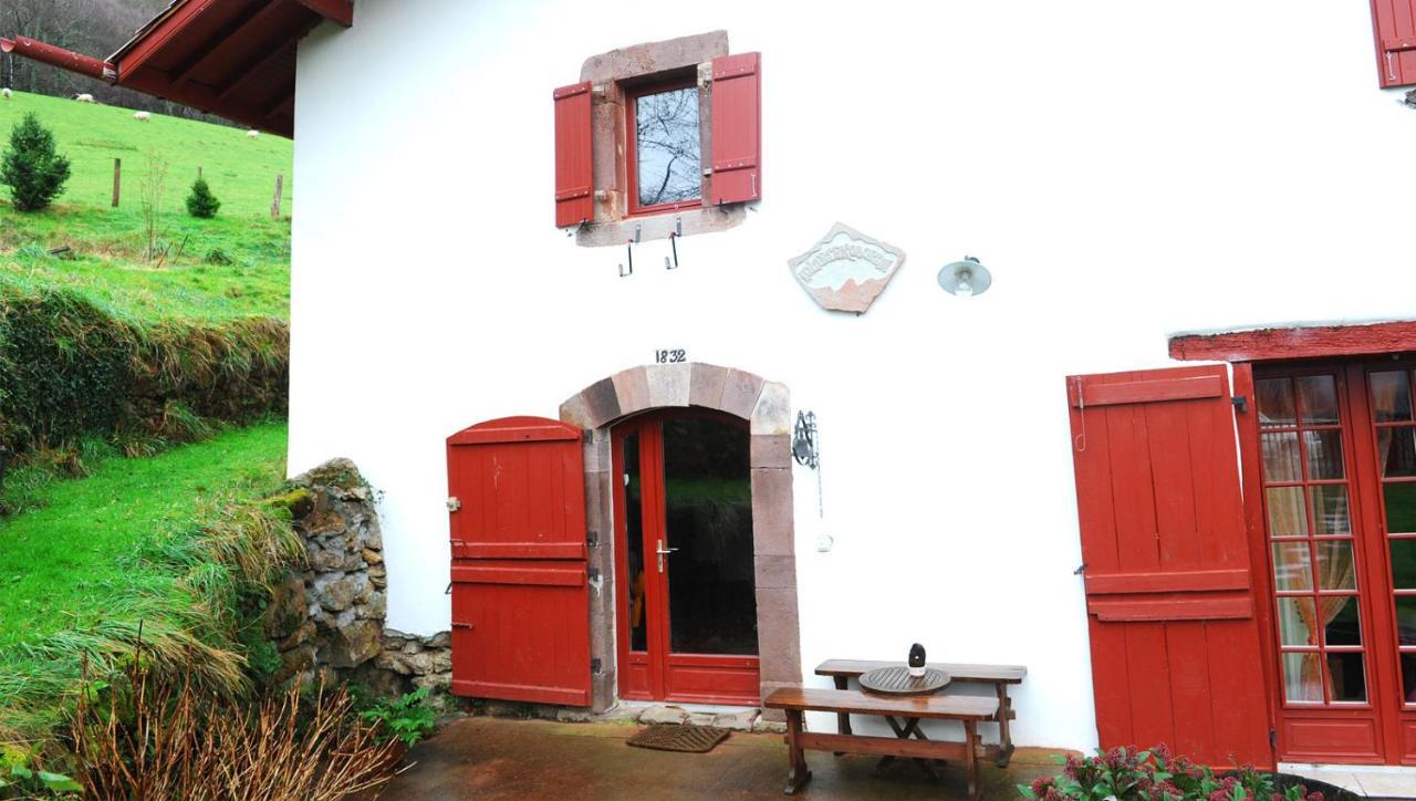 Chambres D'Hotes Idiartekoborda Saint-Etienne-de-Baigorry Ngoại thất bức ảnh